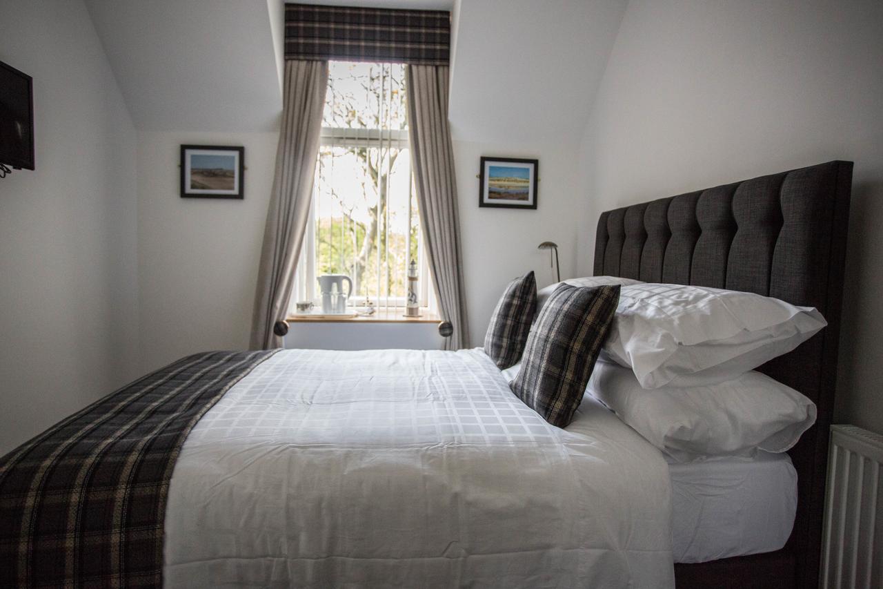 Bed and Breakfast By The Bay Cruden Bay Esterno foto
