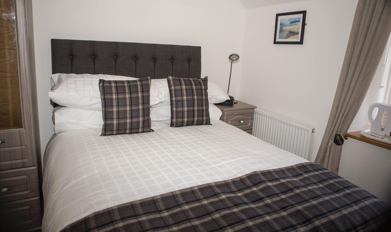 Bed and Breakfast By The Bay Cruden Bay Esterno foto