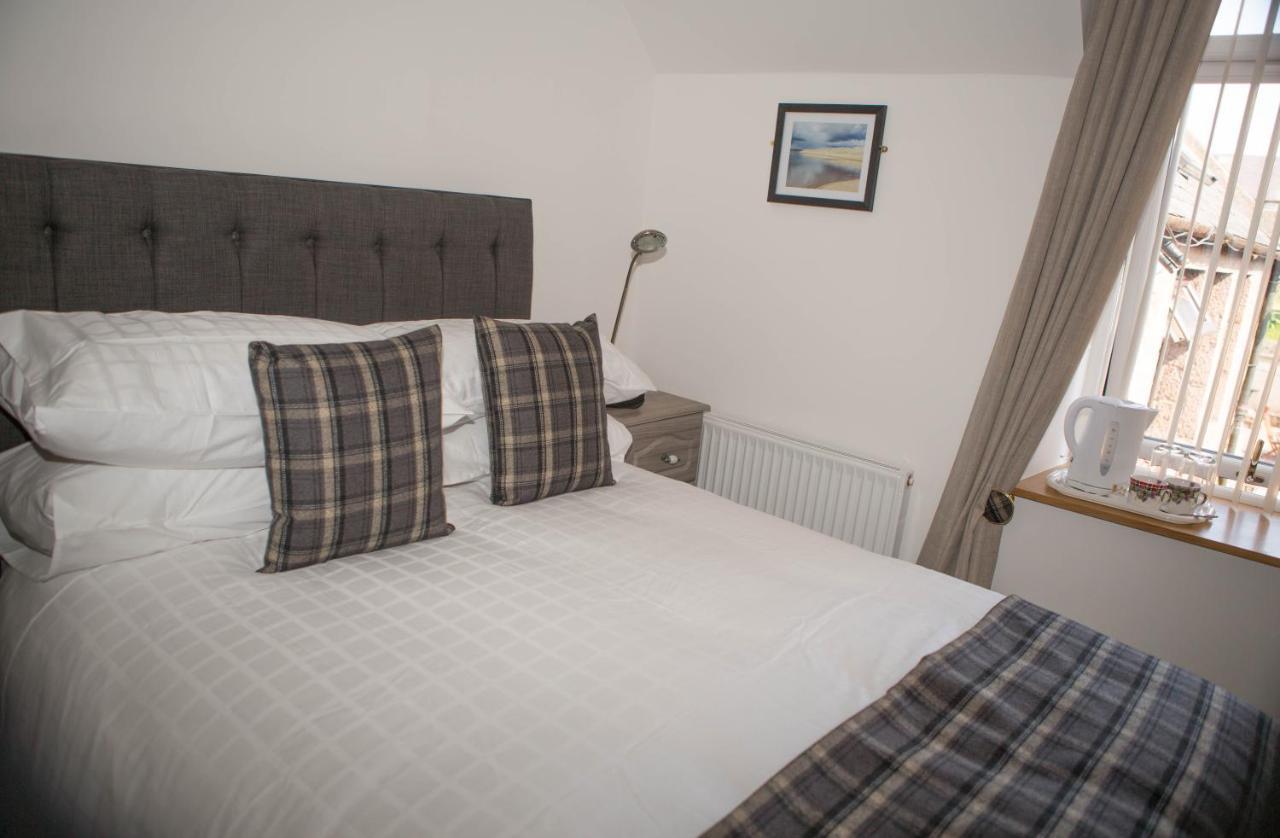 Bed and Breakfast By The Bay Cruden Bay Esterno foto