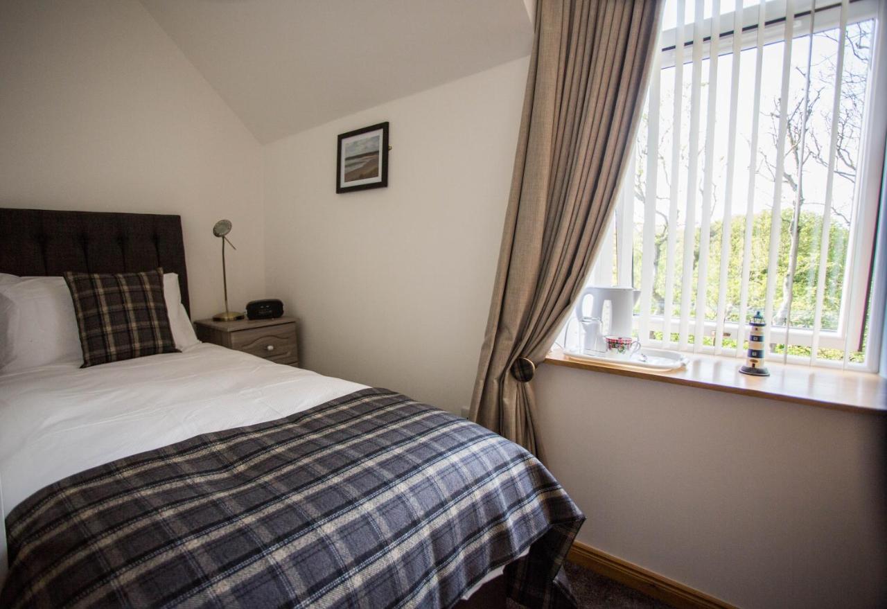Bed and Breakfast By The Bay Cruden Bay Esterno foto